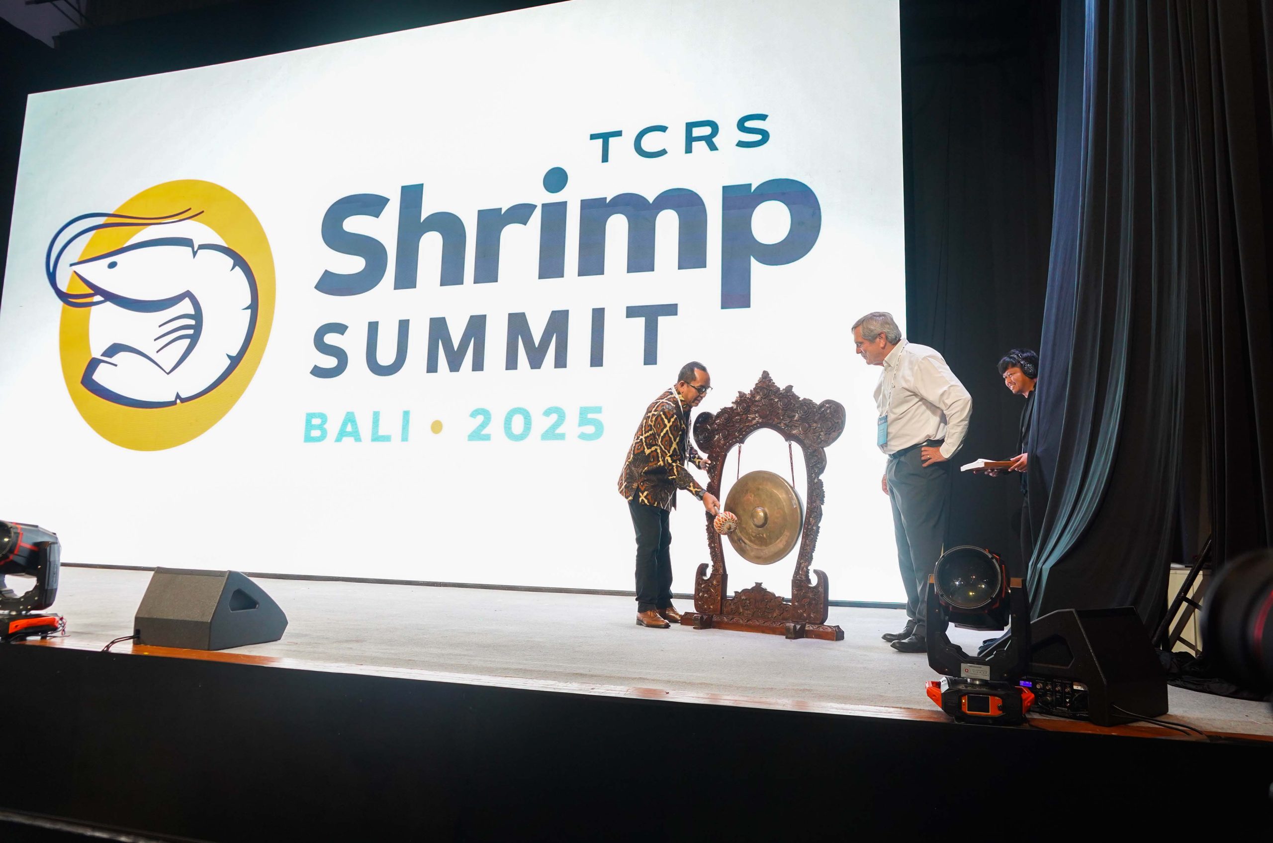 Shrimp Summit 2025 (bikin 1 hal)