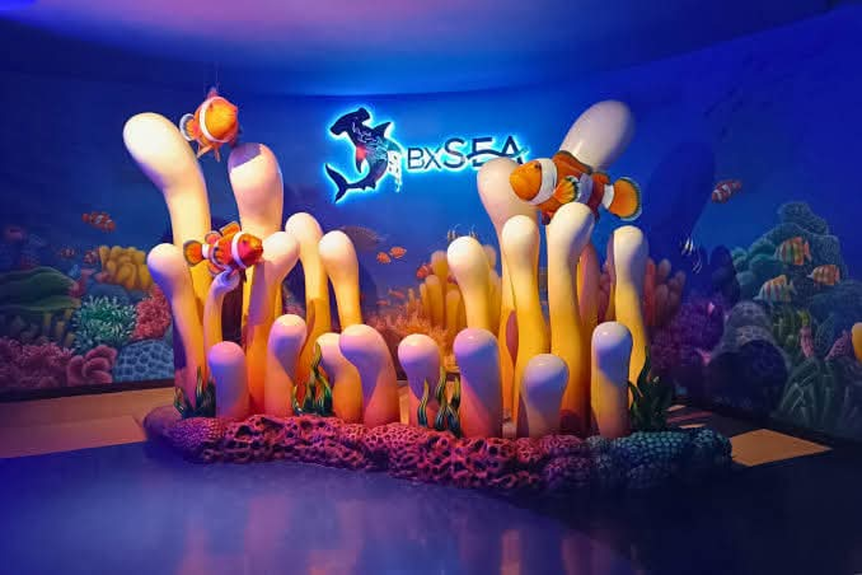 Jelajahi Keajaiban Laut di Oceanarium Terbesar
