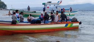 Pieter Tehupuring, Bentuk Kelompok Nelayan Agar Bermanfaat