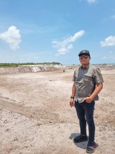 Andi Prasetya,  Anak Kota Temukan Makna di Tambak Udang